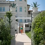 Carducci 76 Hotel 4*