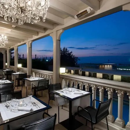 Carducci 76 Hotel Cattolica