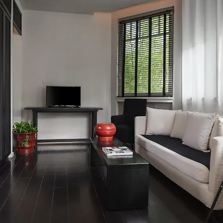 Carducci 76 מלון קאטוליקה