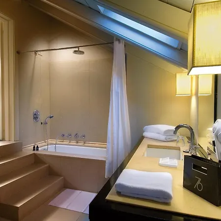 Hotel Carducci 76