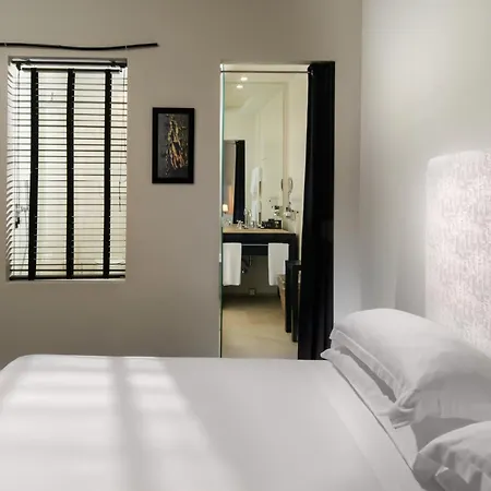 Hotel Carducci 76
