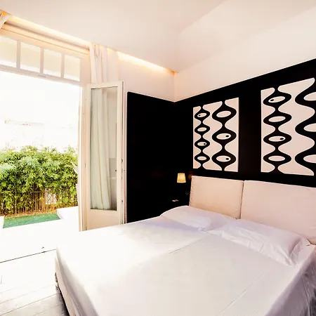 Hotell Carducci 76