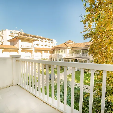 Hotel Carducci 76 Cattolica