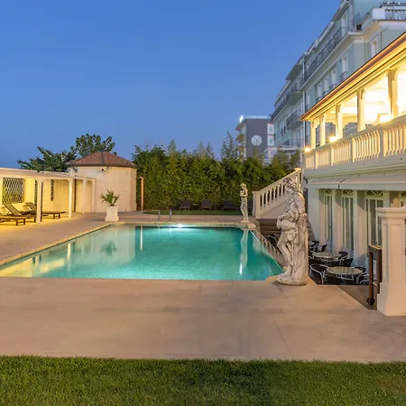 Carducci 76 Cattolica