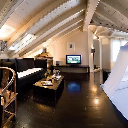 Carducci 76 קאטוליקה