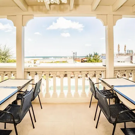 Carducci 76 Hotel 4*