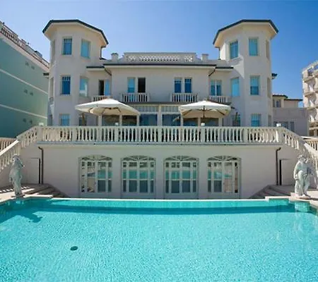 Hotel Carducci 76 Cattolica