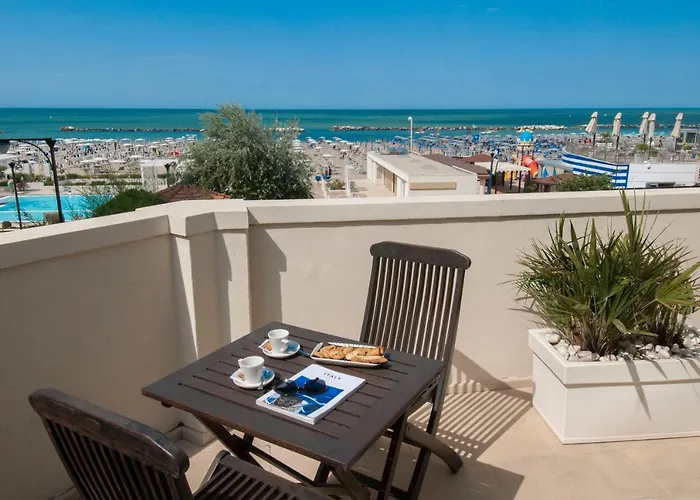 Hotel Carducci 76 4*