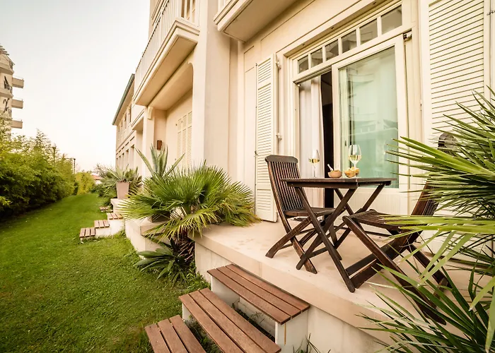 Carducci 76 4* Каттолика